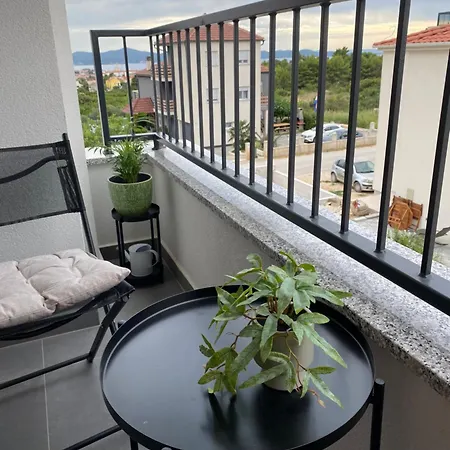 Belavista Apartman *